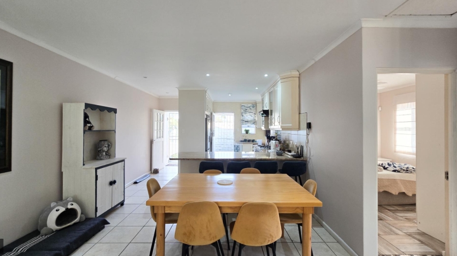 2 Bedroom Property for Sale in Abbotsford Eastern Cape